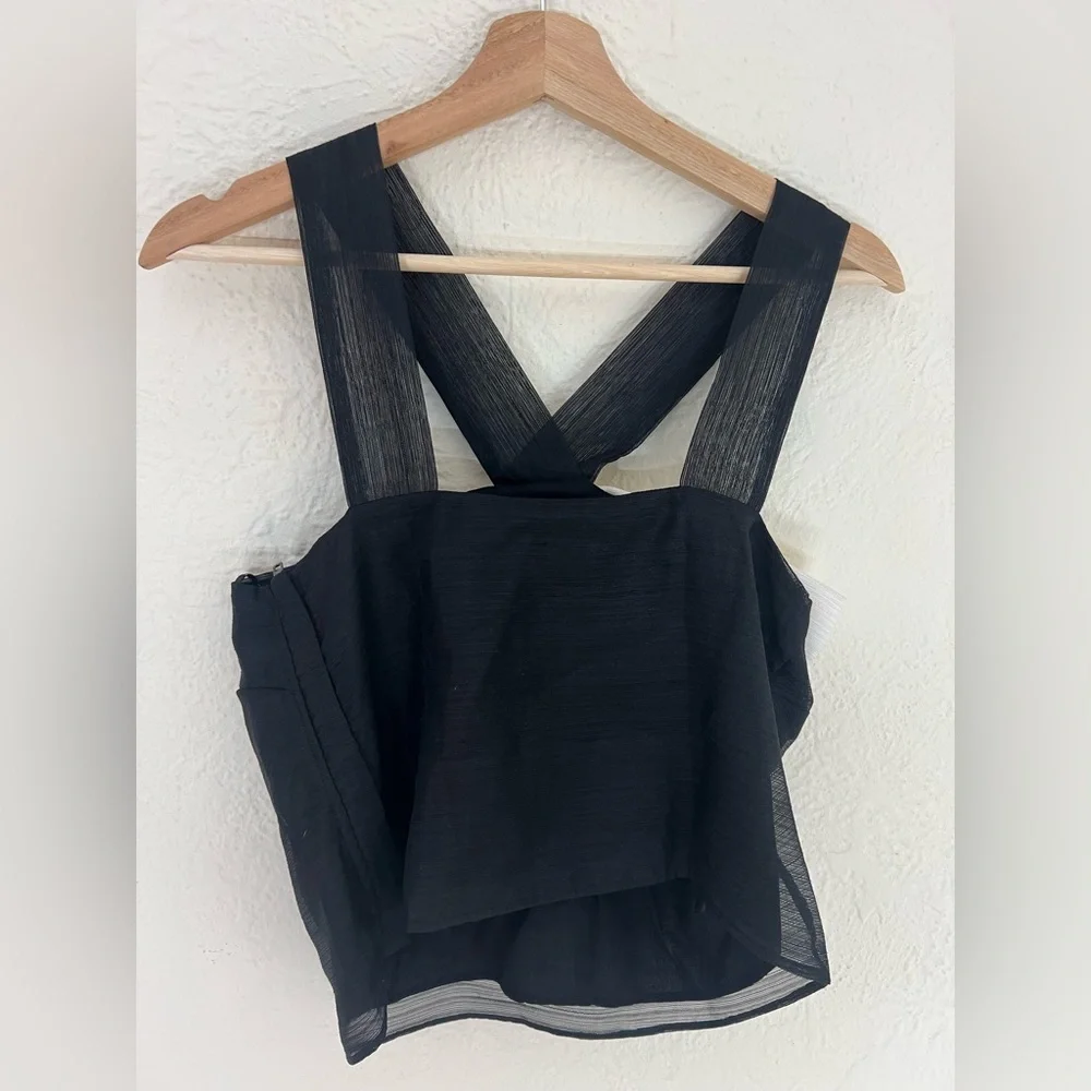 Chic Black and White Bow Top - Picture 7 of 9